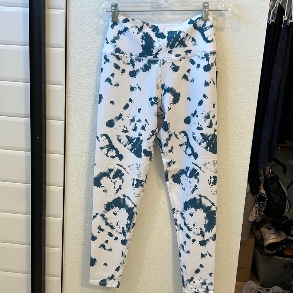 Soulcyle tie dye leggings